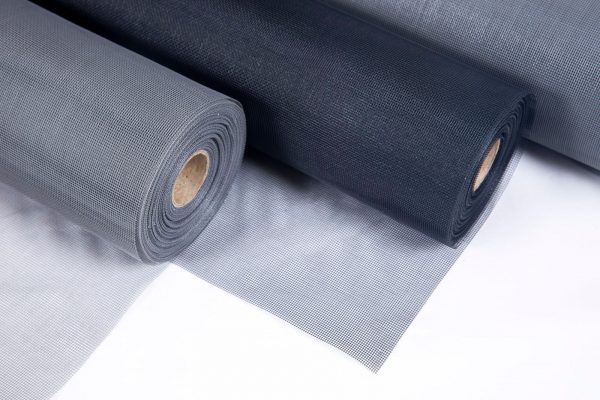 Insect mesh rolls for windows and doors